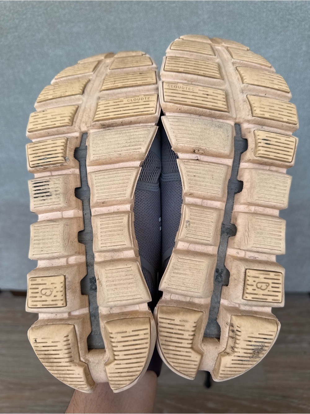 ON Cloud 5 Women’s Zinc Shell Size 7.5 - Picture 10 of 13